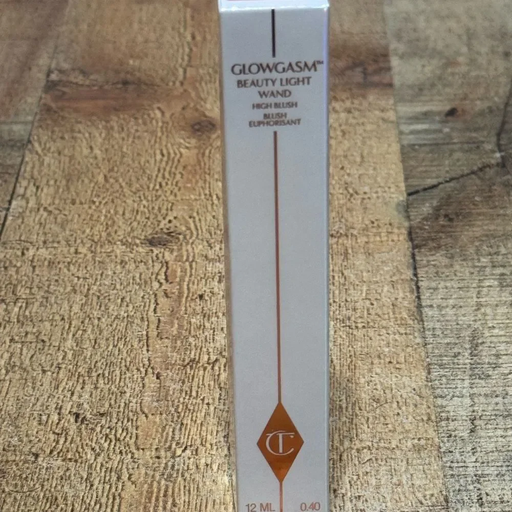 CHARLOTTE TILBURY Glowgasm Beauty Light Wand Blush/Highlight PINKGASM BNIB.